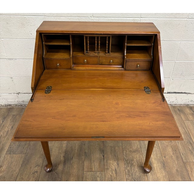 Vintage Davis Cabinet Co Chippendale Queen Anne Style Slant Front Secretary Desk For Sale - Image 11 of 16