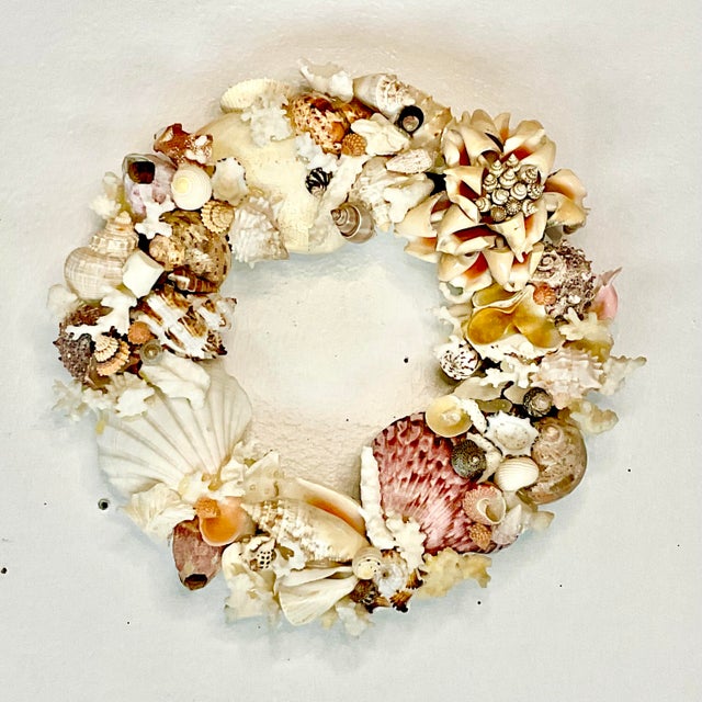 Hollywood Regency Vintage 1980s Coastal Boho Chic Seashell Encrusted Wreath For Sale - Image 3 of 11