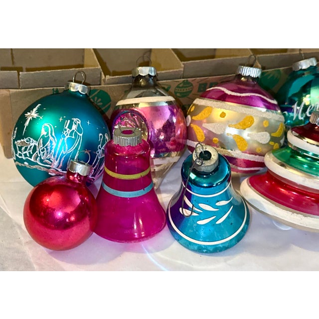 Vintage Shiny Brite Christmas Ornaments - Set of 14 For Sale - Image 12 of 13