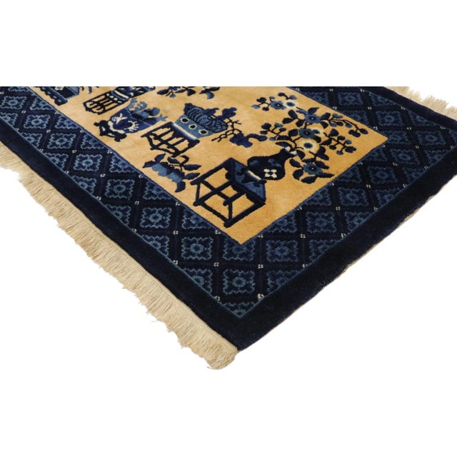 Vintage Chinese Baotou Vase Pictorial Rug with Chinese Chippendale Style 02'05 x 04'06. This hand-knotted wool vintage...