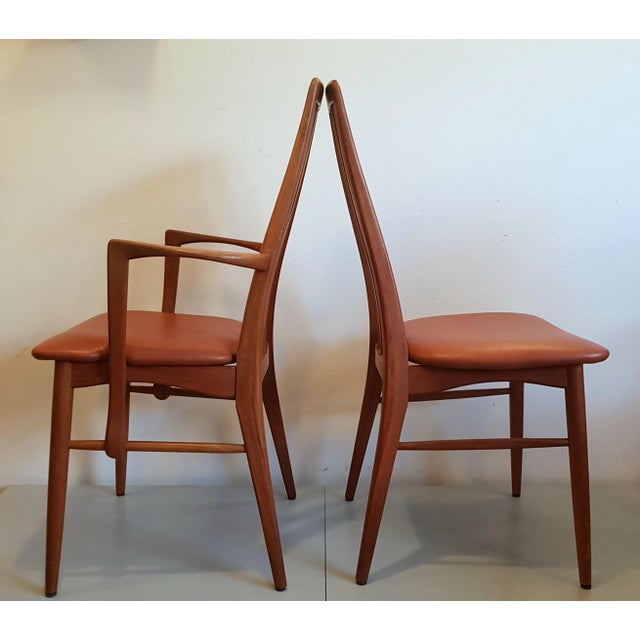 Very comfortable, organically shaped dining chairs. This piece has an attribution mark, I am sure that it is completely...