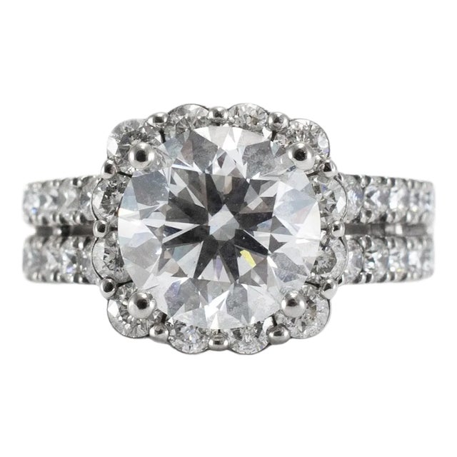 Ladies 14k White Gold Halo Accented Lab Grown Diamond Engagement Ring, Size 5.5 For Sale