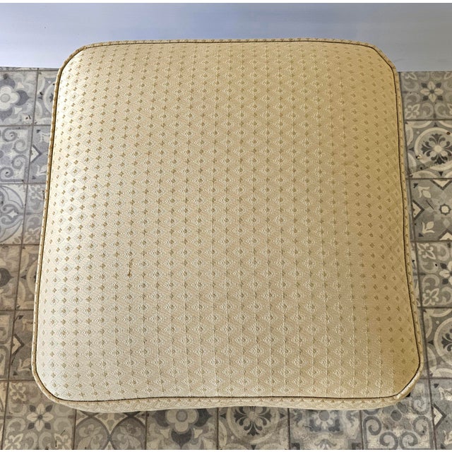 Mid 20th Century Stickley English Colonial Cherry Valley Collection Lounge Chair and Ottoman Set For Sale - Image 9 of 12