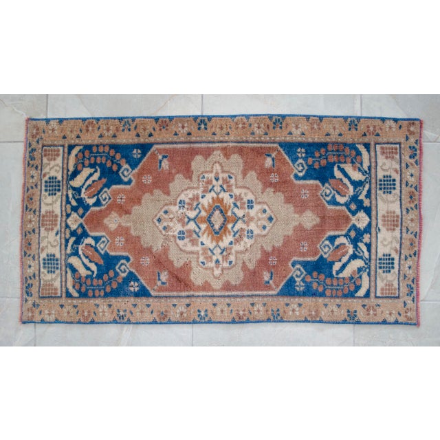 1970s Small Rug, Entryway Rug, Bath Mat, Kitchen Decor, Turkish Rug, Doormat 1'8" X 3'3" For Sale - Image 11 of 13