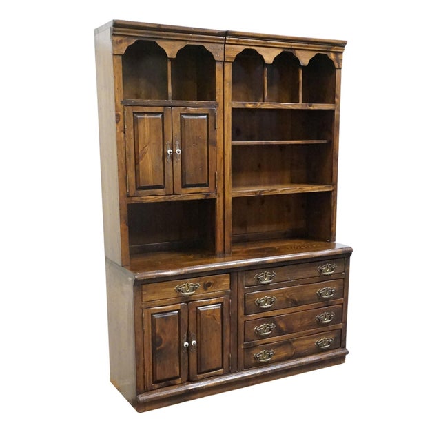 Sprague and Carleton Country Cabinet Solid Knotty Pine Maker Rustic Americana Style 56" Custom Wall Unit / Bookcase W. Cabinets For Sale - Image 4 of 17