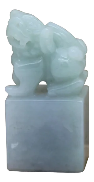 Detail Carved Natural Jade Chinese Table Top Small Foo Dog Statue