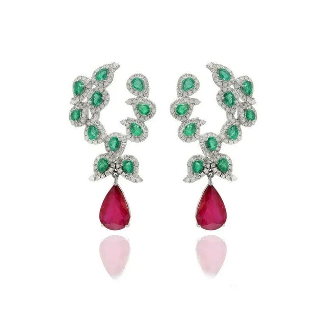 Art Deco 10.04 Ct Emerald & Diamond 14k Solid Gold Paisley Earrings With Dangling Ruby- A Pair For Sale - Image 3 of 8