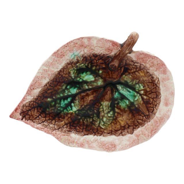 Circa 1880 English Majolica Begonia Leaf Serving Tray For Sale