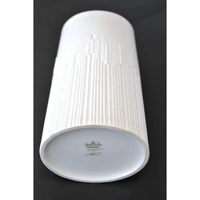 1950s Tapio Wirkkala White Bisque Drops Oval Flower Vase Rosenthal Studio Line Germany For Sale - Image 10 of 12