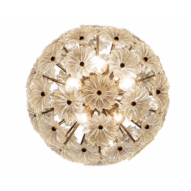 Sputnik Pendant Light with 51 Flowers in Clear Glass and Burnished Brass from Justfurnituress SRL For Sale - Image 6 of 10