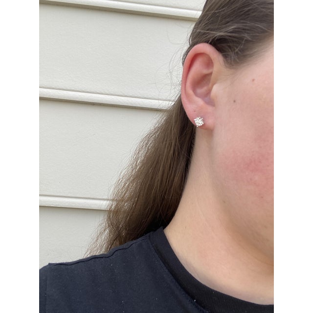 0.50ctw Diamond Cluster Stud Earrings, 14k White Gold, Everyday Wear, Pair For Sale - Image 4 of 4
