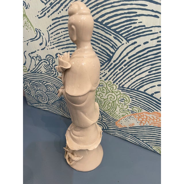 Vintage W. M. Hong Kong Chinese Blanc De Chine Kuan Yin Figurine For Sale - Image 4 of 9