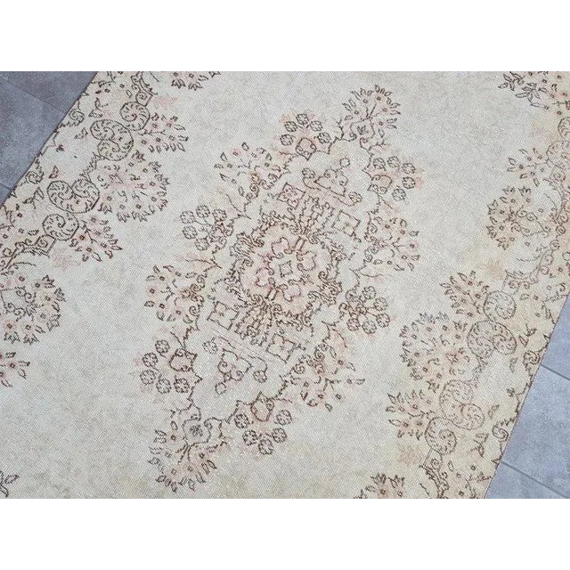 1960s Beige Handknotted Floor Wool Rug For Sale - Image 4 of 10