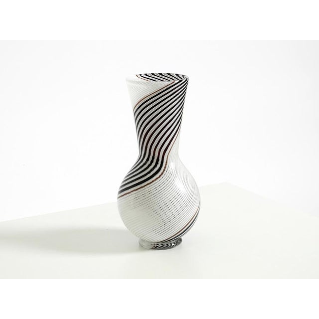 Mid-Century Italian Murano Glass Vase by Dino Martens for Aureliano Toso, 1950s For Sale - Image 4 of 18