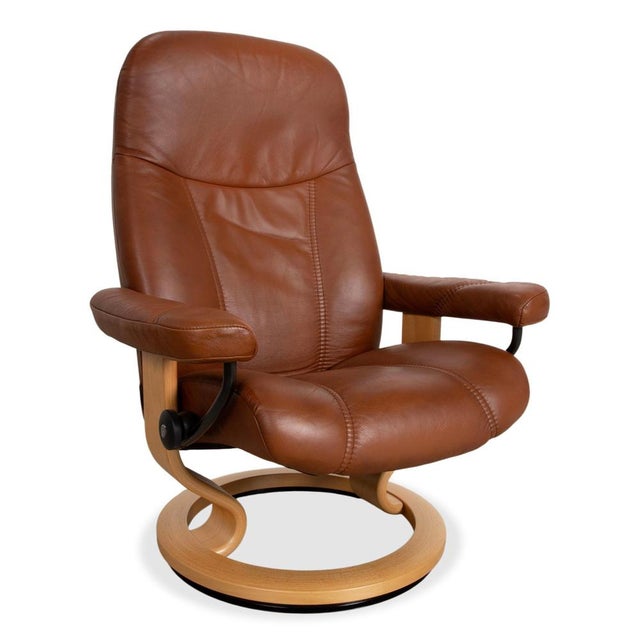 Set of Consul Recliner Lounge Chair and Ottoman in Leather from Stressless For Sale - Image 4 of 18