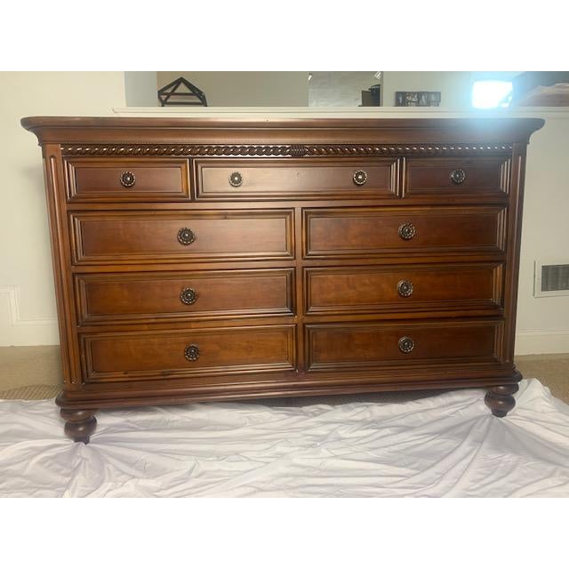1990s Vintage Thomasville Ernest Hemingway Collection 9 Drawer Dresser