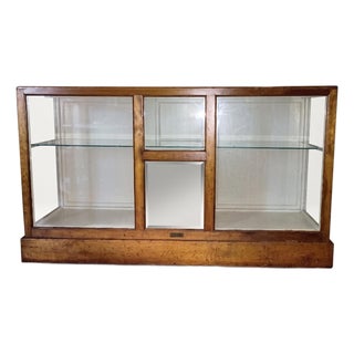 Early 20th Century Downing Mfg. Co. Oak Mercantile Display With Ice Box For Sale