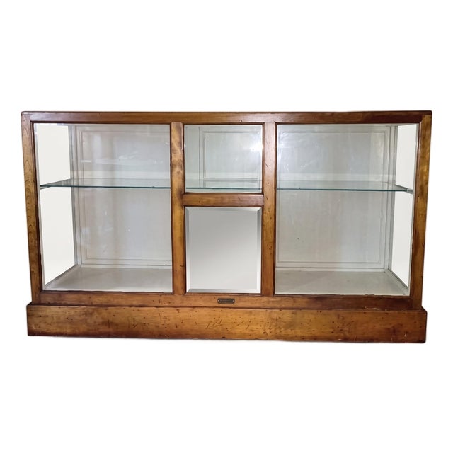 Early 20th Century Downing Mfg. Co. Oak Mercantile Display With Ice Box For Sale