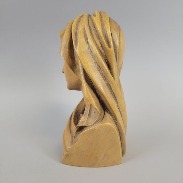 Mid 20th Century Anri Hand-Carved Virgin Mary Bust – Italy, Mid-Century Carved Wood For Sale - Image 5 of 9
