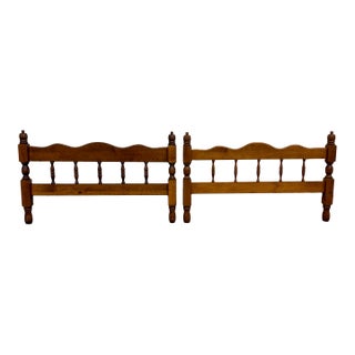 Vintage Twin Size Tiger Maple Acorn Finial Low Poster Headboard and Footboard For Sale