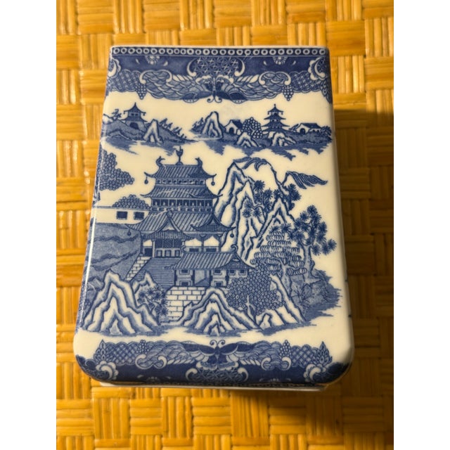 Vintage Blue Willow Ringstons Tea Merchants Limited Edition Ginger Jar For Sale - Image 4 of 9