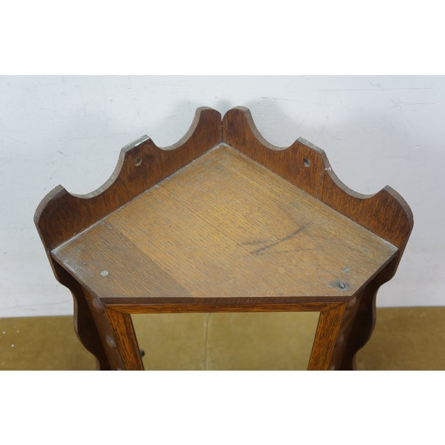 Antique Quartersawn Oak Mirrored Corner Medicine Cabinet Cupboard 20" For Sale - Image 6 of 17