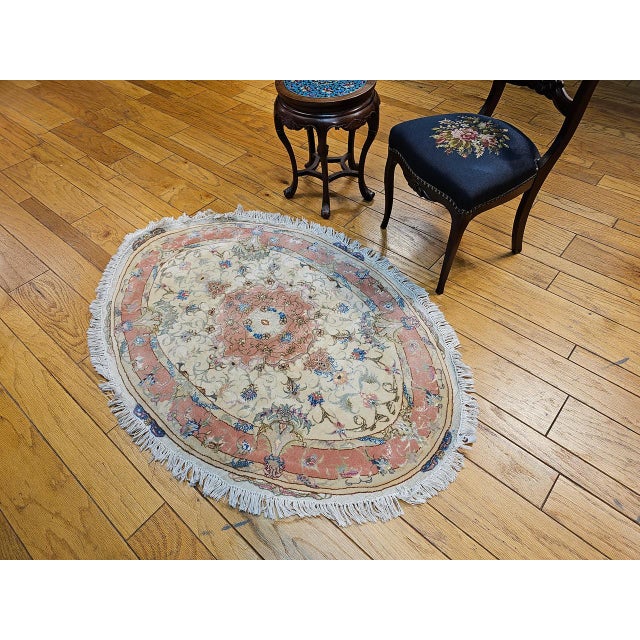Vintage Oval Shaped Persian Tabriz Rug, Hand-Knotted Wool & Silk, Floral Pattern, Ivory & Pale Pink, 3x5 For Sale In Chicago - Image 6 of 8