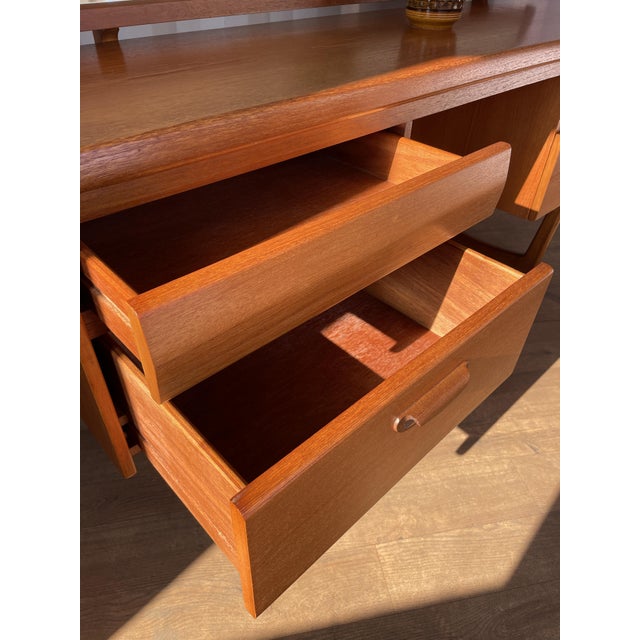 Mid-Century Modern Teak Dressing Table with Mirror by William Lawrence, 1960s For Sale - Image 14 of 18