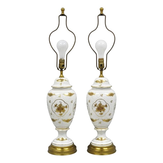 Vintage French Louis XV White Porcelain Ginger Jar Gold Flower Table Lamps Pair For Sale