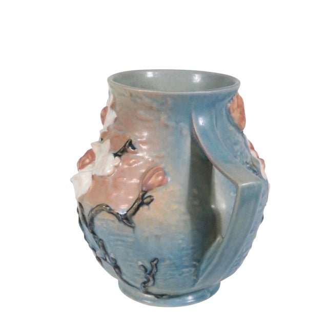 Mid 20th Century Mid 20th Century Roseville Pottery Magnolia Pattern Handled Vase 91-8" For Sale - Image 5 of 7