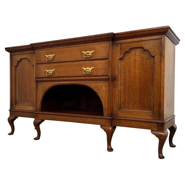 Early 20th Century English Oak Sideboard For Sale - Image 4 of 14