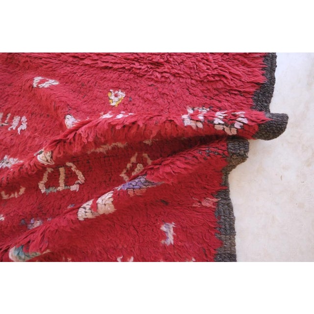 Red 1970's Moroccan Rehamna Wool Rug - 8.3 X 6 Ft For Sale - Image 8 of 9