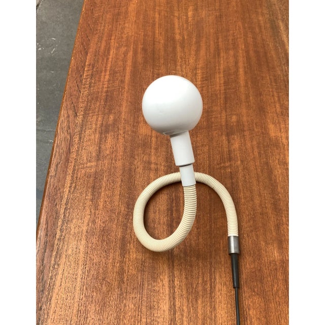 Metal Vintage Italian Space Age Hebi Table Lamp by Isao Hosoe for Valenti Luce For Sale - Image 7 of 18