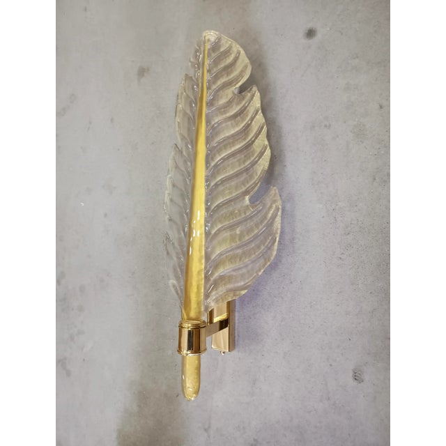 Murano White and Gold Glass and Brass Wall Light, 1980 For Sale - Image 6 of 10