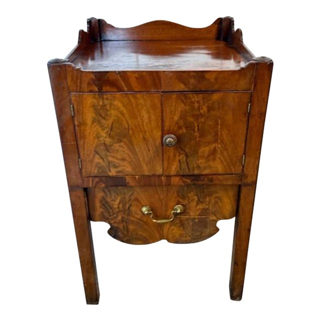 Georgian Style Flame Mahogany Bedside Cupboard For Sale