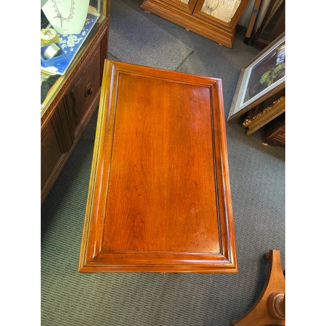 Mid 20th Century Cherry Queen Anne Style Side Glide One Drawer Tea Table For Sale - Image 10 of 12