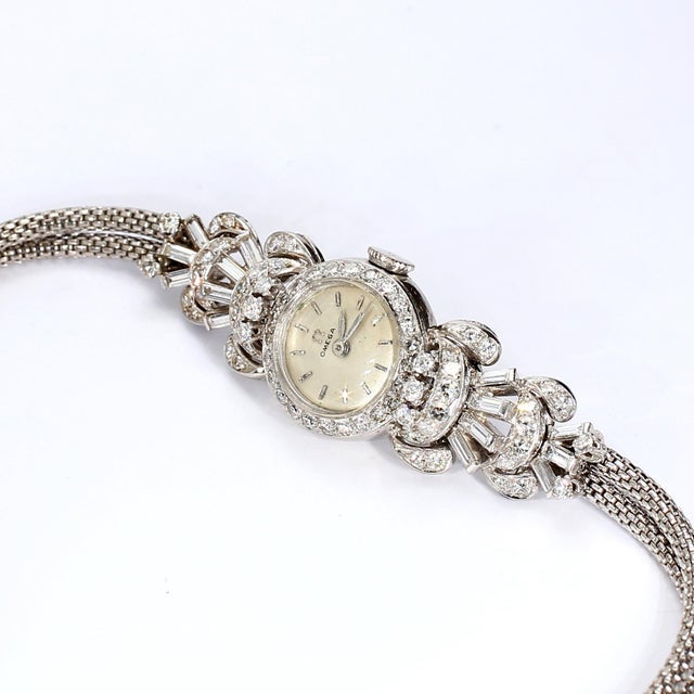 Stone Information - --------------------------------------------- Primary Stone(s): Diamond - Stone Grading: - Color:...