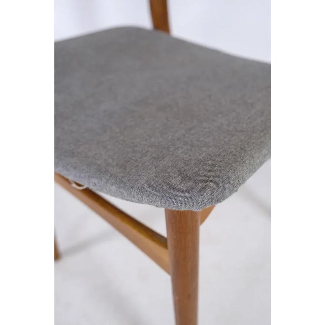 Brown Model 42A Chairs in Oak and Teak by Helge Sibast, 1960s, Set of 6 For Sale - Image 8 of 12