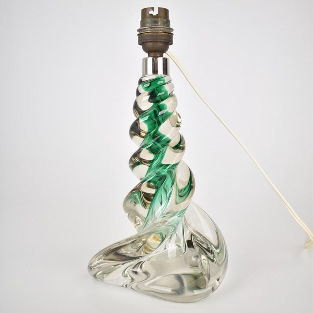 Vintage French Crystal Table Light | Mid Century Emerald Green Accent Light Bedside | Lead Twisted Glass | Val St Lambert Seguso Murano 1950 For Sale - Image 4 of 10