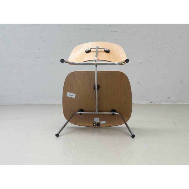 LCM Lounge Chairs by Charles & Ray Eames for Vitra, 2010 For Sale - Image 13 of 15