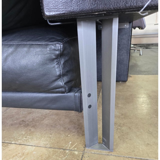 Saporiti Italia Black Leather Sofa by Giovanni Offredi For Sale - Image 9 of 11