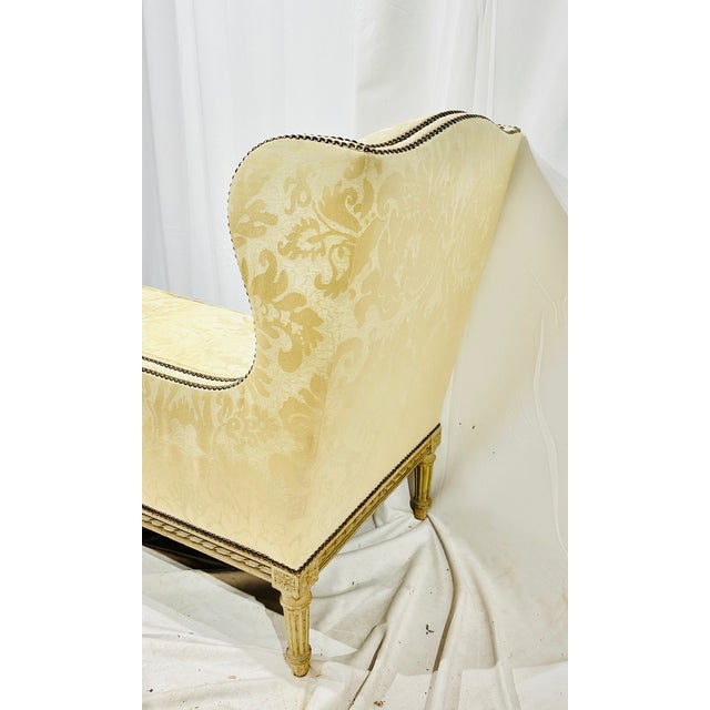 French Mid 20th Century Louis XVI Chaise Lounge For Sale - Image 3 of 6