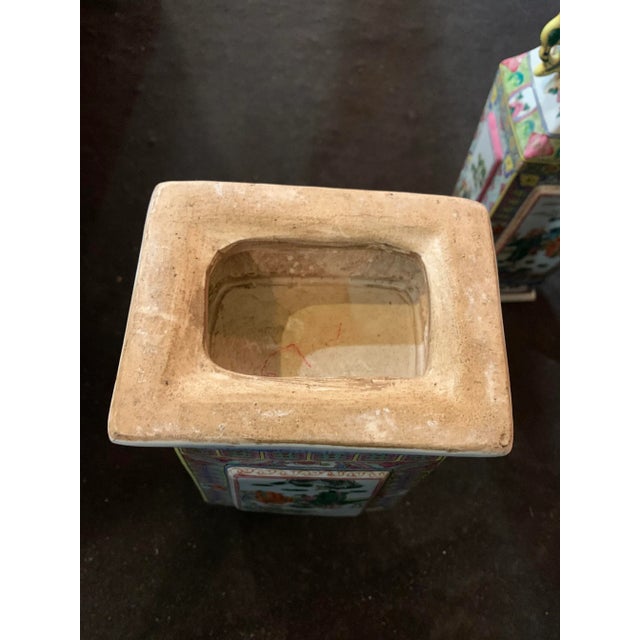 Canton Vases, 1800s, Set of 2 For Sale - Image 4 of 11