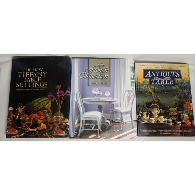 5 Vintage French & Tiffany Decorative Arts Books – Blue Cream Green Library For Sale - Image 4 of 12