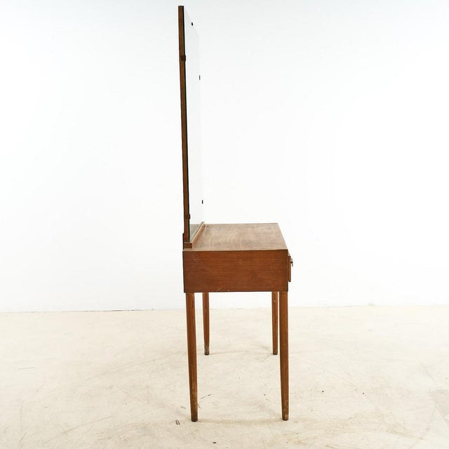 Height console: 180 width: 82 Depths: 45 This piece is attributed to the mentioned designer/maker. It has no attribution...