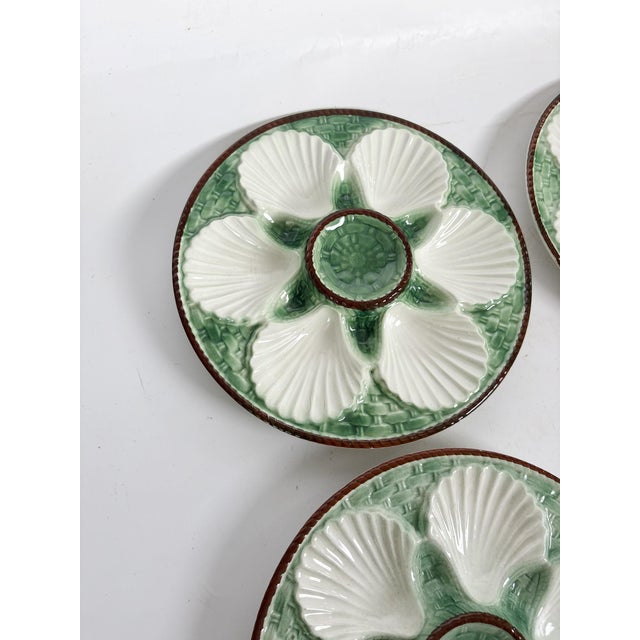 Ceramic White and Green Oyster Plates, France, 1920s, Set of 4 For Sale - Image 7 of 13
