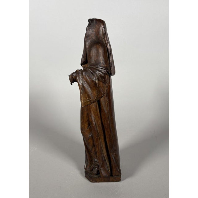 Renaissance Sculpture, Saint Anne or Saint Bridget, 17th century - 46 cm - Wood For Sale - Image 3 of 6