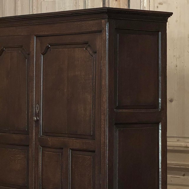 18th Century English Oak Linen Press Cabinet For Sale - Image 14 of 18