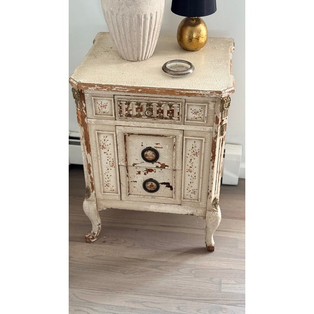 1900 - 1909 Pair of Early 1900s French Ball & Claw Side Tables For Sale - Image 5 of 8