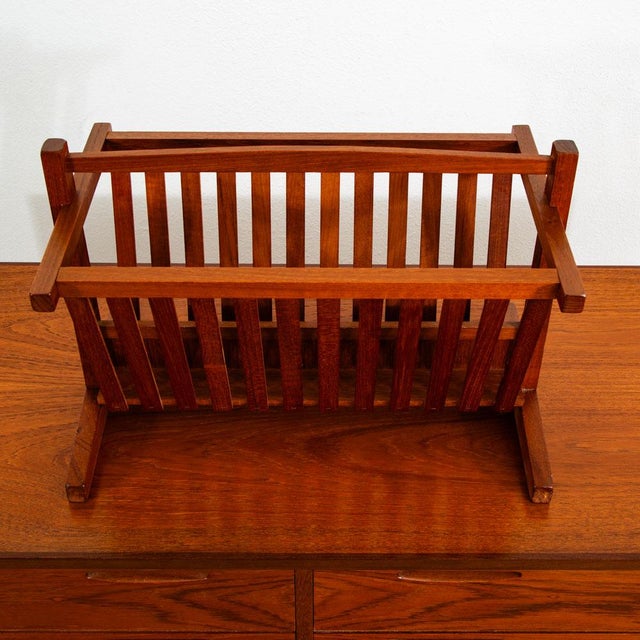 1960s Vintage Danish Mid Century Modern Folding Magazine Rack Solid Teak For Sale In Sacramento - Image 6 of 9